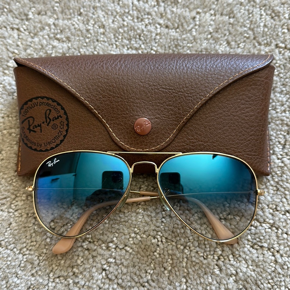 Blue Ray Ban Aviators